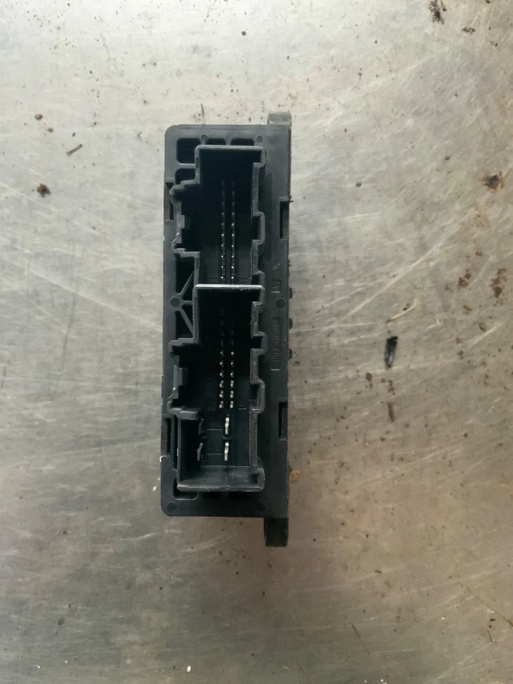 Оригинальный модуль управления передней правой дверью для Lincoln MKZ Ford Fusion 2013–2016 годов выпуска DG9T14B533 - Изображение 2 из 3