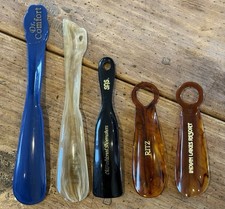 SHOE HORNS Lot of 5 PLASTIC 5.5 -10 Assorted Brands Colors