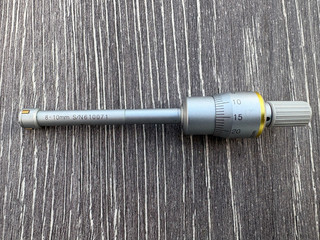 Mitutoyo 8 10mm (368 132) 3 Point Bore Micrometer in superb condition