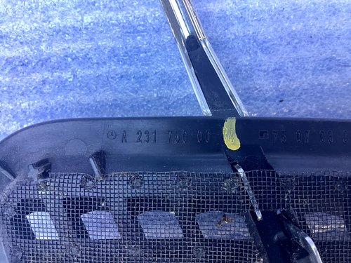 2013-2018 Mercedes Benz SL left hood went grille OEM - Picture 5 of 5