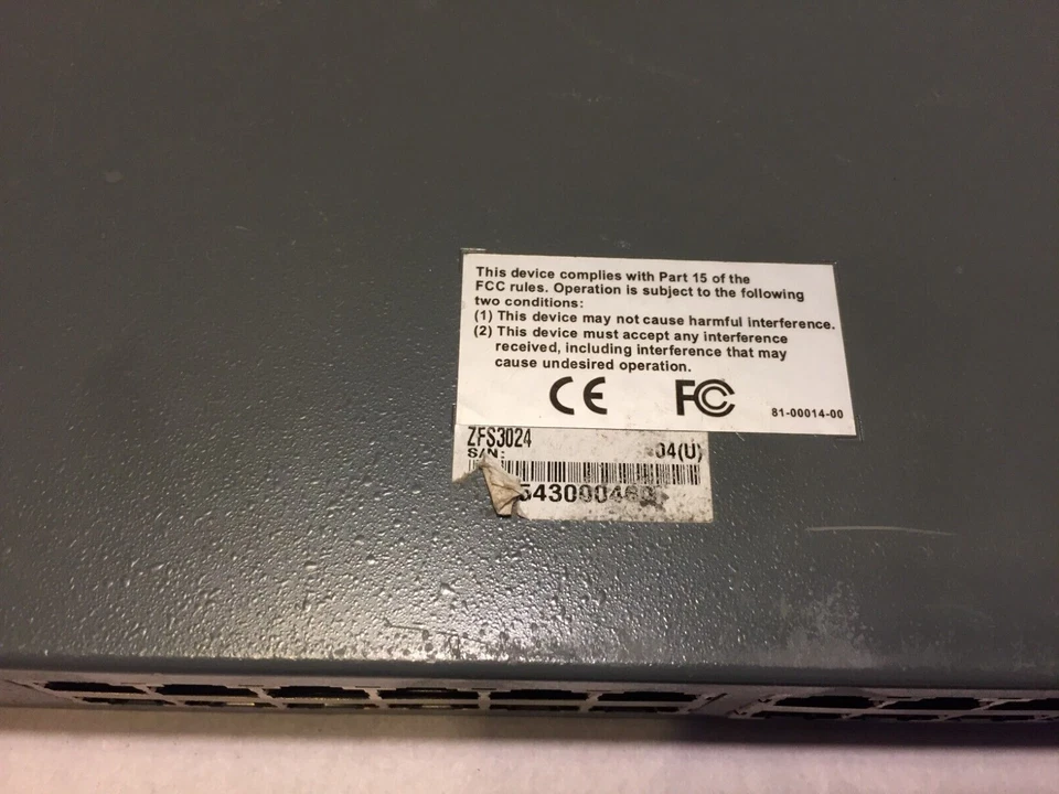 Zonet - ZFS3024 (24 Port 10/100 Mbps) Ethernet Switch - Image 3 of 4