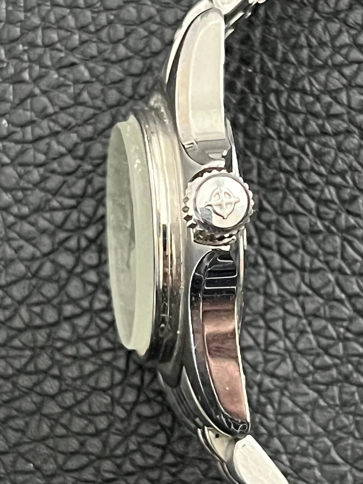 ZODIAC 108.21.07 Red Dot Diver Watch Swiss Professional 200 Meters - Image 3 of 4