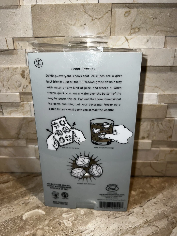 Cool Jewels: Deslumbrante Bandeja de Cubitos de Hielo Diamante Molde de Silicona por Fred ¡NUEVO Bling! Foto 3 de 4