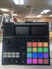 NATIVE INSTRUMENTS MASCHINE MK3 DRUM CONTROLLER