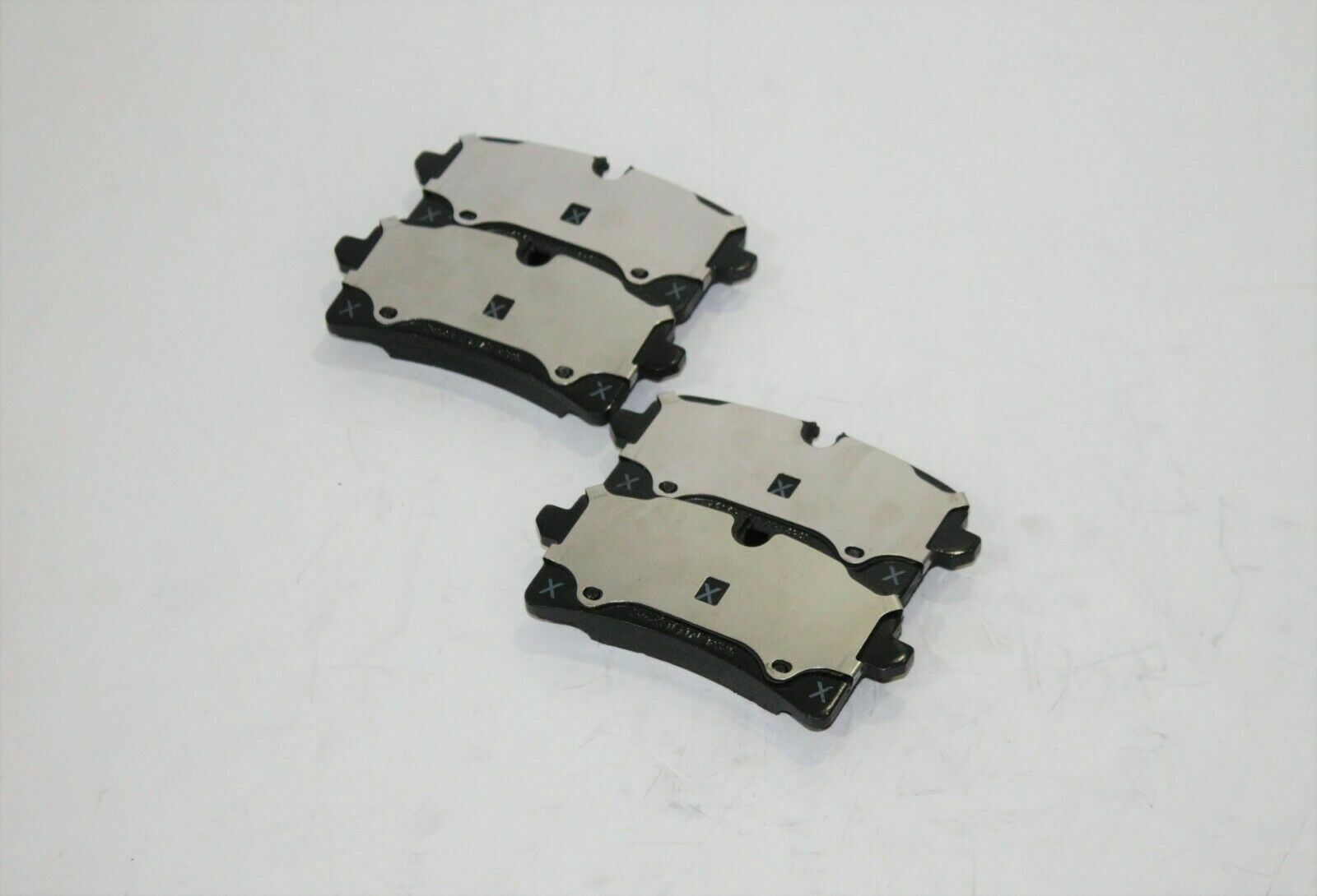 🚚🚚🚚🚚 Bentley Mulsanne Rear Brake Pads & Sensors - NEW