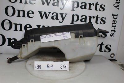 8266202110 Toyota Corolla 2004-08 Fuse Box Relay Module 1B8 856 B4