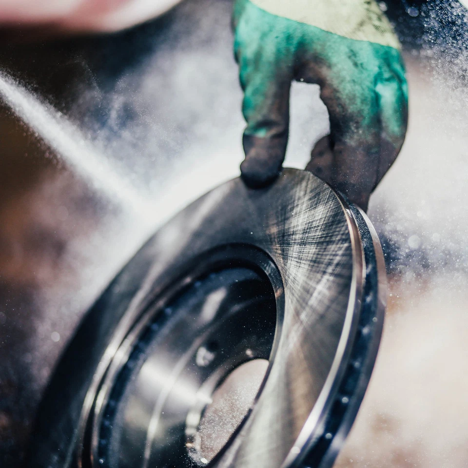 Zep Brake Wash Liquid Non-Clorinated Parts Cleaner - 5 Gallon (1 Pail) 50535 - Image 2 of 3