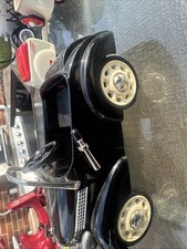 Hallmark Kiddie Car Classics Die-Cast 1937 Garton Ford Luxury Edition QHG9035