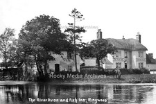 Pdf-28 The River Avon And Fish Inn, Ringwood, Hampshire. Photo