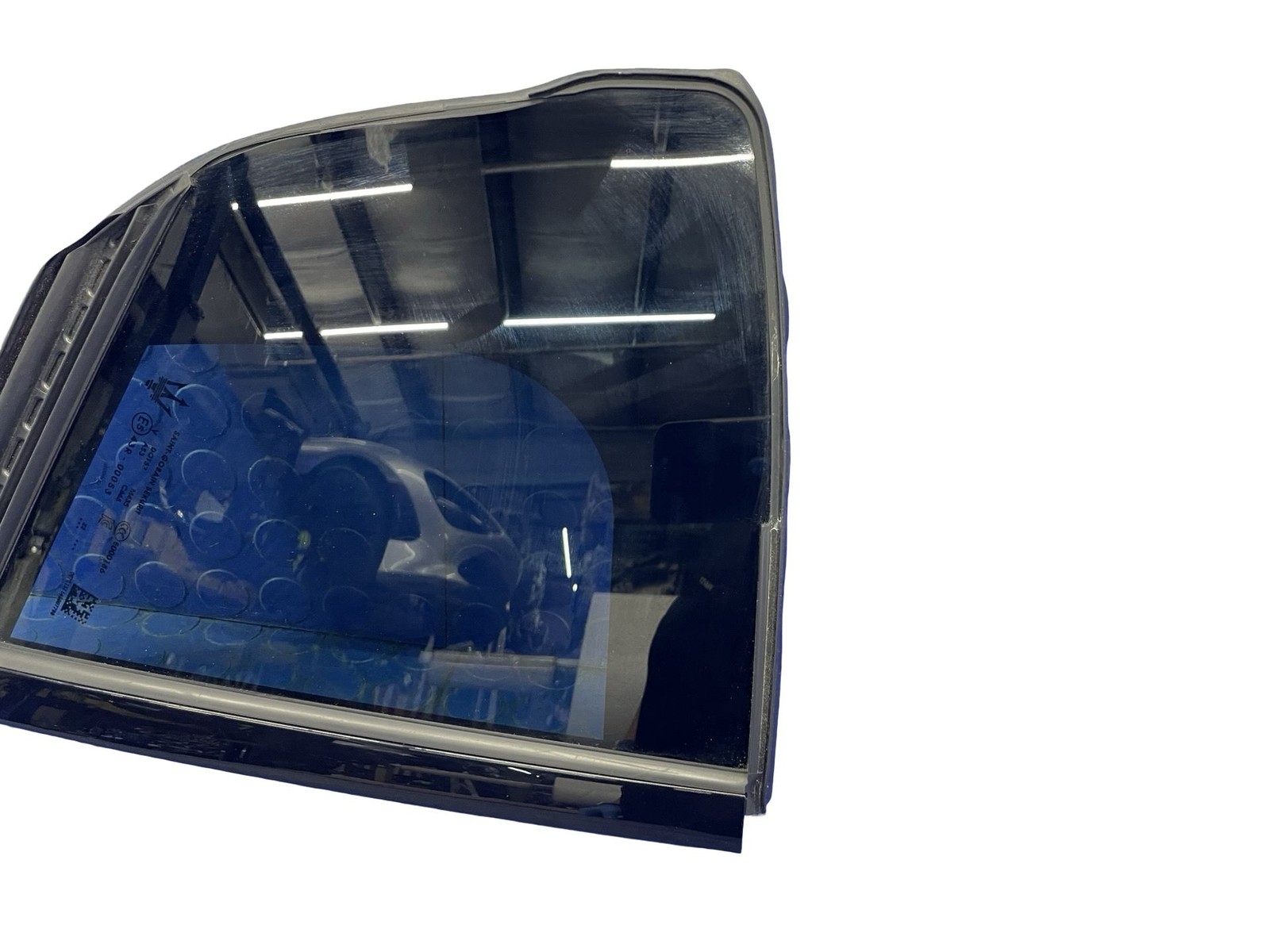 2023-2026 MASERATI GRECALE M182 REAR RIGHT QUARTER WINDOW GLASS W/ TRIM BLACK