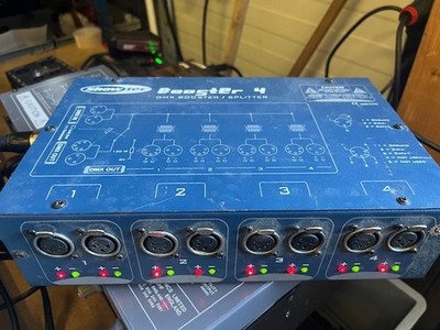 ShowTec Booster 4 DMX Booster/Splitter