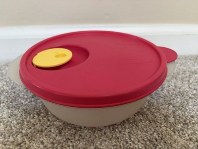 Vintage Tupperware CrystalWave RED Microwave Vented Bowl w/lid #2648B