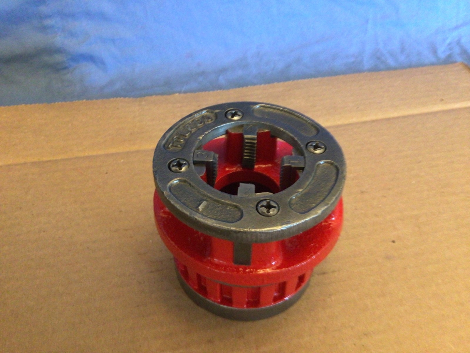 Refurbished TOLEDO No. 12 Manual Pipe Threader Die - 1" 