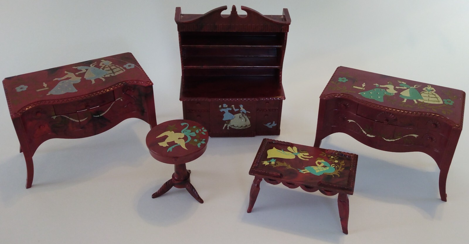 5 pieces vintage RENWAL (brown w/ Cinderella stencil designs) toy furniture 