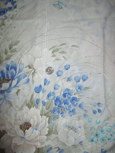 Vintage BLAU WEISSE BLUMEN SCHMETTERLINGE auf weiß 70er Jahre POLYESTER Stoff - schüchtern 3 Meter - Bild 2 von 2
