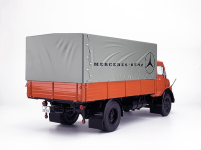 Schuco 1:18 Mercedes-Benz L911 Kurzhauber Flatbed Truck