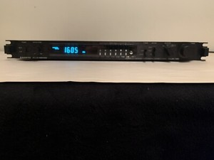 Sanyo Plus 55 AM/FM Quartz Locked Receiver