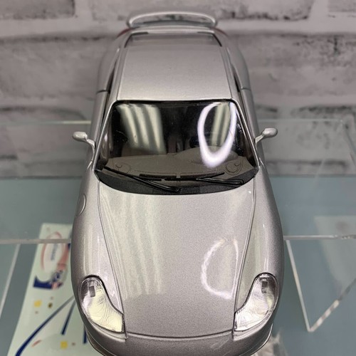1:24 Burago Porsche 911 Carrera. Silver Diecast. - Picture 2 of 7