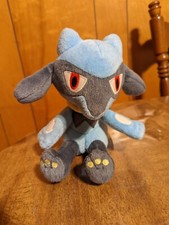Pok mon Sitting Riolu Plush 2016 7" Nintendo Tomy Stuffed Toy