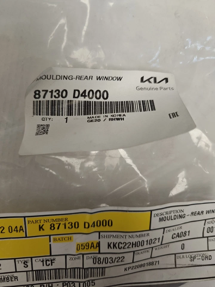 2016-2020 KIA OPTIMA MOLDURA INFERIOR DE VIDRO PARA JANELA TRASEIRA NOVO OEM 87130 D4000 - Imagem 2 de 3