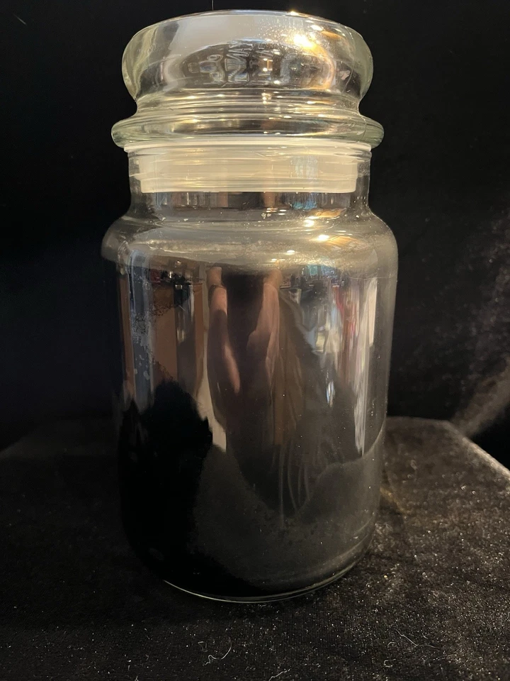 Yankee Candle! Casi nuevo.  RARO, ¡¡Feliz Halloween!! ¡Fragancia de regaliz negro! Foto 3 de 4