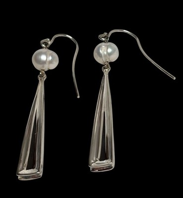Estate NWOT RLM STUDIO STERLING  MODERNIST PEARL DANGLE WIRE  EARRINGS-7.4 Grams