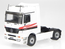 Mercedes Actros MP1 1995 whitegrey LKW Truck diecast modelcar TR064 IXO 1:43