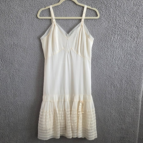 Vintage Tiered Lace Slip Dress Womens Small Ivory Nylon Nightgown Lingerie