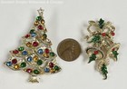 VNTG Gold Tone Rhinestone & Enamel Christmas Tree & Bell's Brooch Lot 37.2g — photo 3