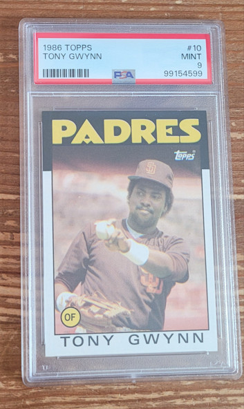 1986 Topps #10 Tony Gwynn San Diego Padres PSA 9