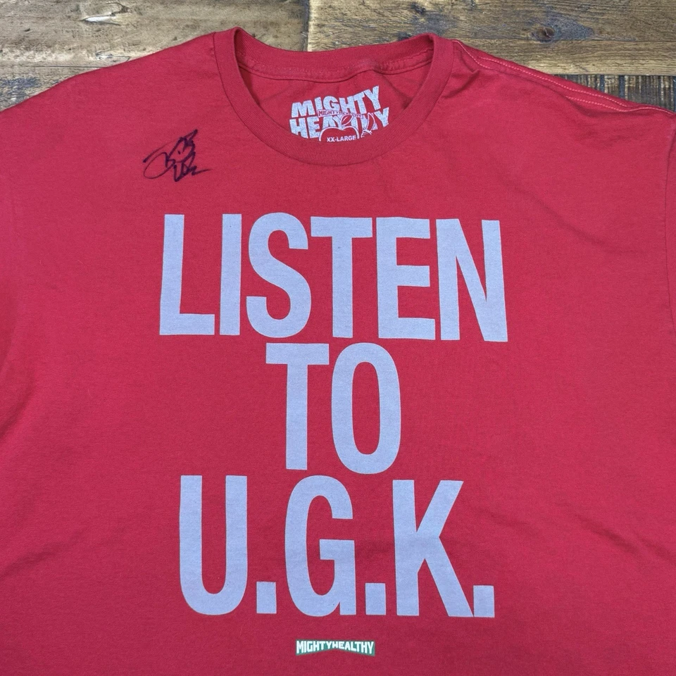 Camiseta Mighty Healthy "Listen To UGK" *Firmada por Bun B* Foto 2 de 3