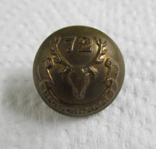 British Army:"72nd SEAFORTH HIGHLANDERS OF CANADA BRASS BUTTON" (19mm, WW1-WW2)