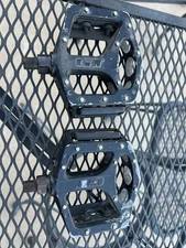 GT PRO PLATFORM BLACK PEDALS, 1/2 Size MID SCHOOL