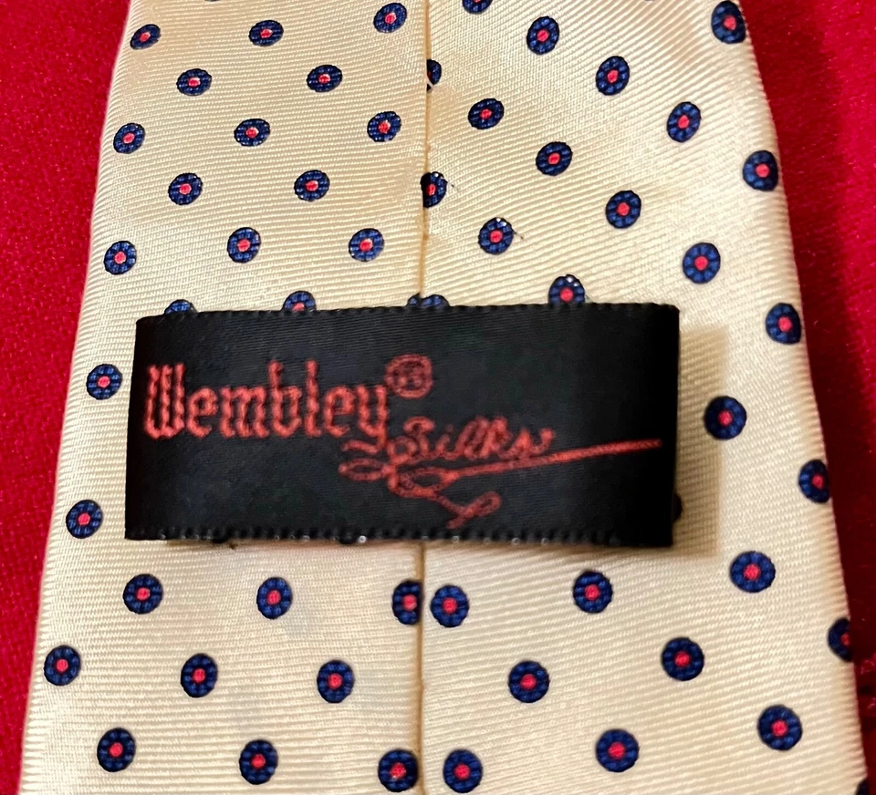 Wembley Silks Yellow with Geometrics in Excellent Condition - Image 2 of 4