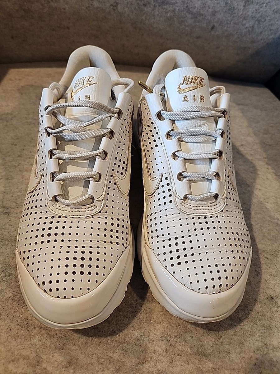 nike women's limited edition shoes