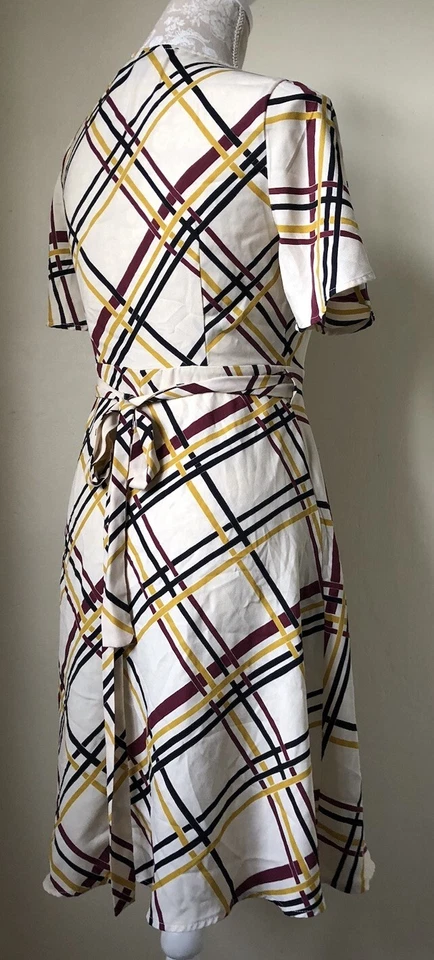 Vestido envolvente Forever 21 Reino Unido M Foto 4 de 4