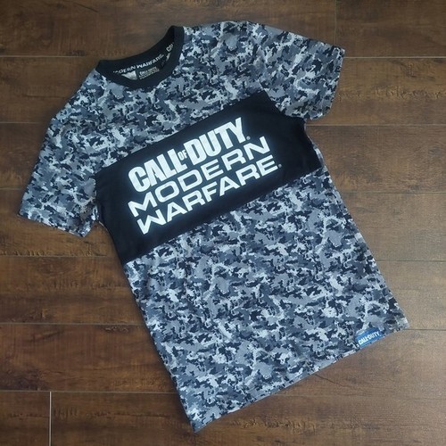 Call Of Duty Modern Warfare T-Shirt Size Small