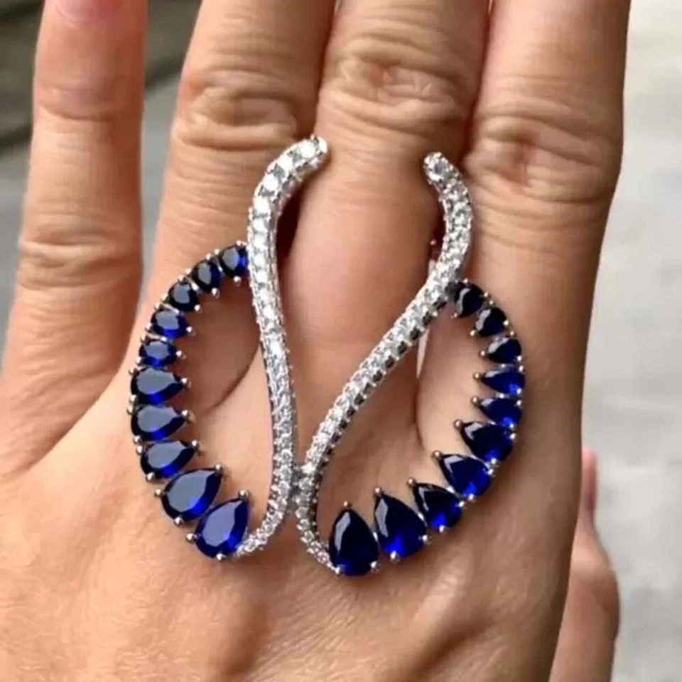 Pendientes brazalete de zafiro y diamantes creados en laboratorio enchapados en oro blanco de 14K regalos de boda Foto 3 de 4