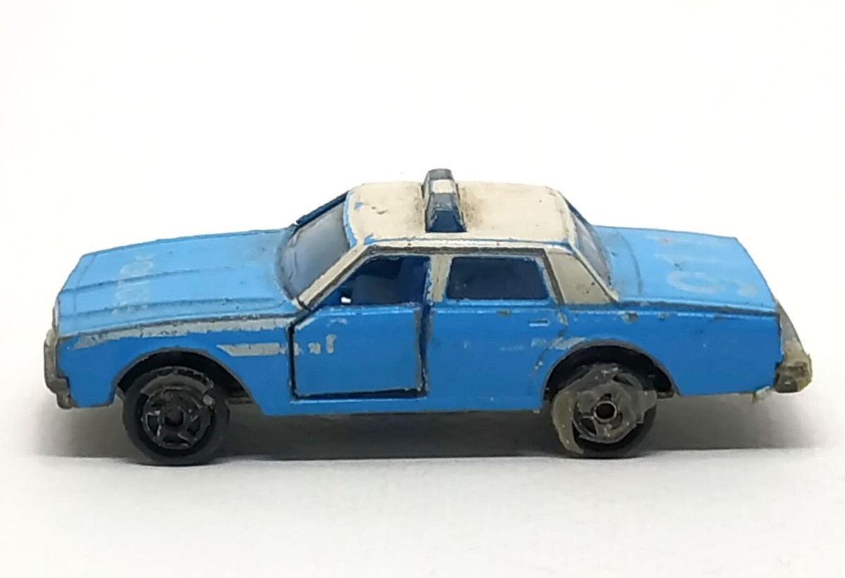 Majorette Chevrolet Impala Police 911 - Blue 1/69 (3