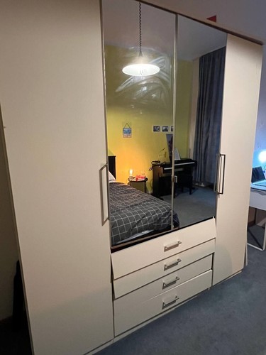 Kleiderschrank zu Verschenken , selbs Abholen eBay