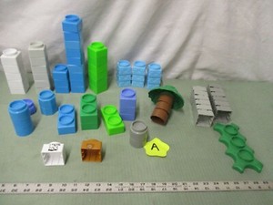 little people blocks