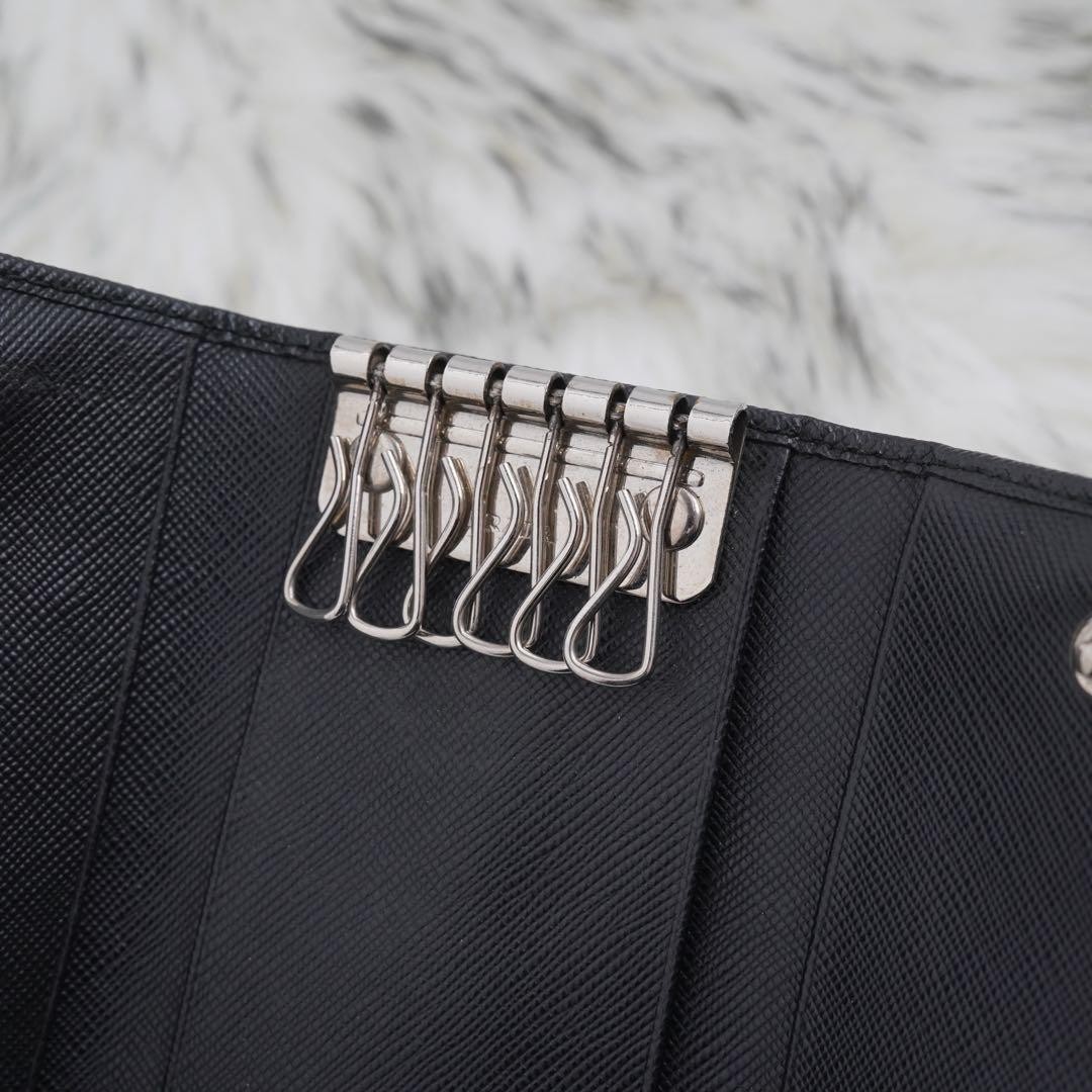 Extremely Beautiful Condition PRADA Key Case Saff… - image 5