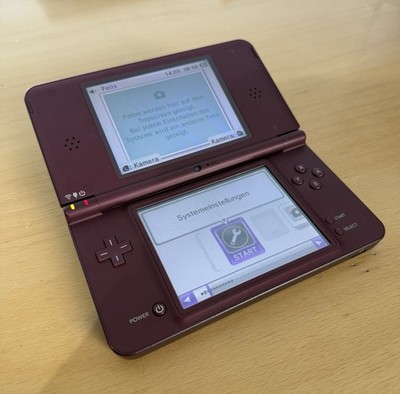 Nintendo DSi XL Handheld-System Bordeaux 160 GB PAL (821-0690-A, 655-1582)