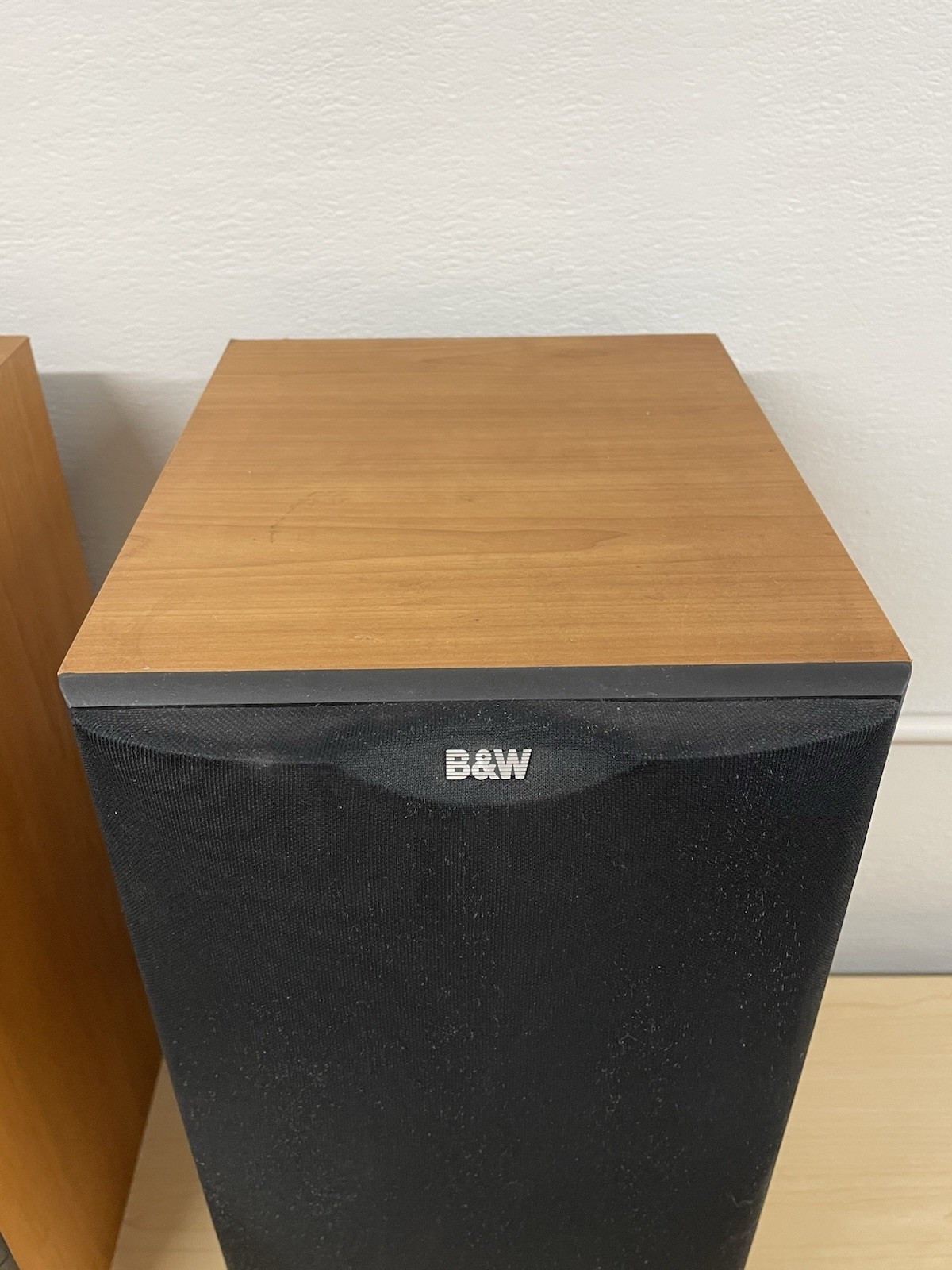 B&W DM602 Black Audiophile Bookshelf Speakers Made in England