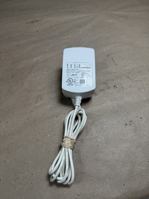 Tria Beauty Hair Removal Laser LHR 4.0 W/ Charger Ships Fast!