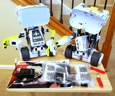 COMPLETE Meccano M.A.X. Robotic Interactive Programable Robot W/ SPARE PARTS SET