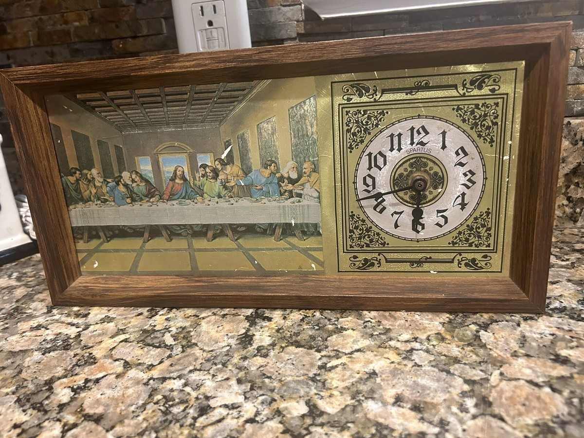 VINTAGE Spartus Religious Jesus The Last Supper Clock Foil Wood