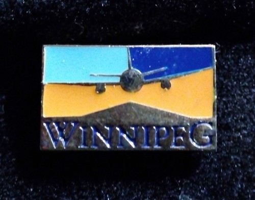WINNIPEG AIRPLANE AND RUNWAY AIRPORT PIN YWG - Afbeelding 1 van 2