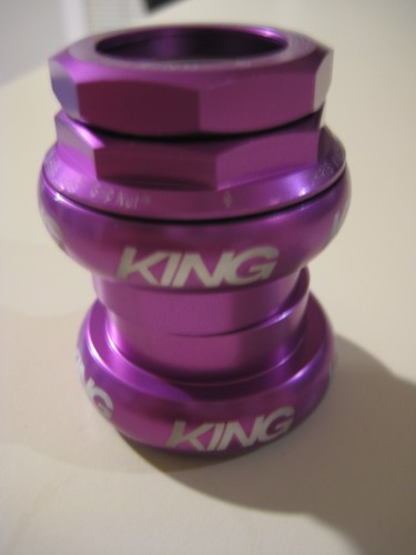 Chris King GripNut Purple Headset 1-1/8” Threaded Sealed Bearing brompton