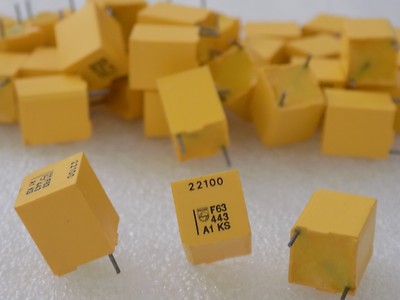 15x Philips 22100pF 1% 63V A1 KS  Polystyrene Hi-End Audio Capacitor NOS
